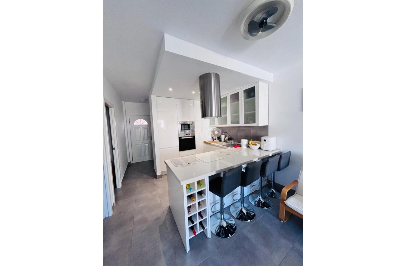 Odsprzedaż - Mieszkanie w bloku - Villamartin - Costa Blanca