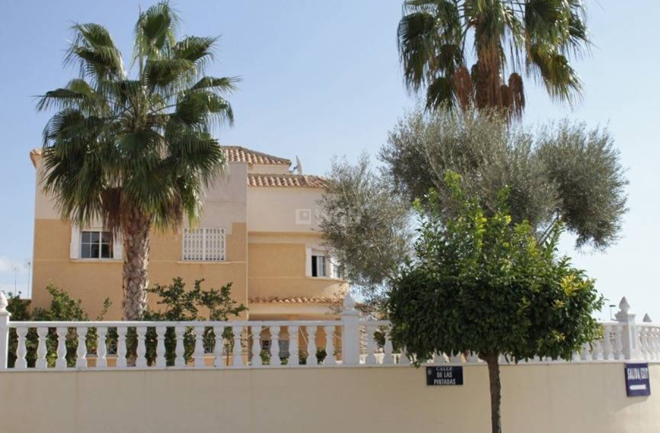 Reventa - Villa - Torrevieja - La Siesta - El Salado - Torreta