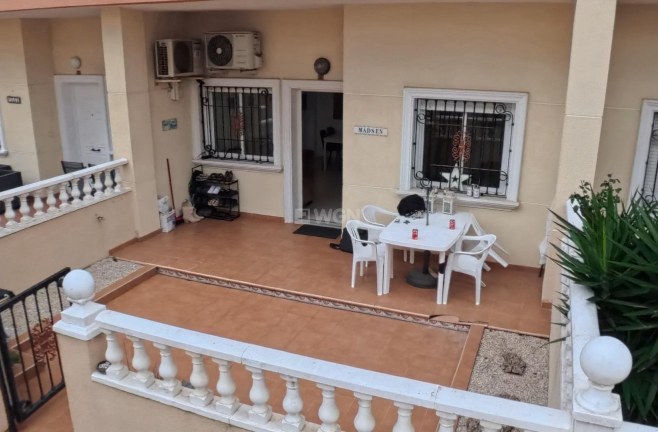 Odsprzedaż - Mieszkanie w bloku - Torrevieja - Centro