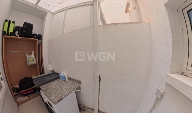 Odsprzedaż - Mieszkanie w bloku - Torrevieja - Centro