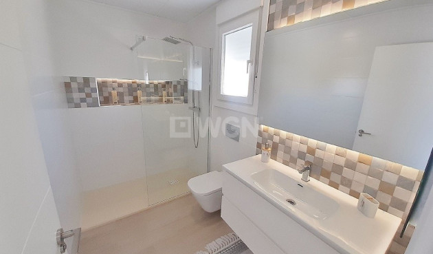 Nowy budynek - Kamienica - Avileses