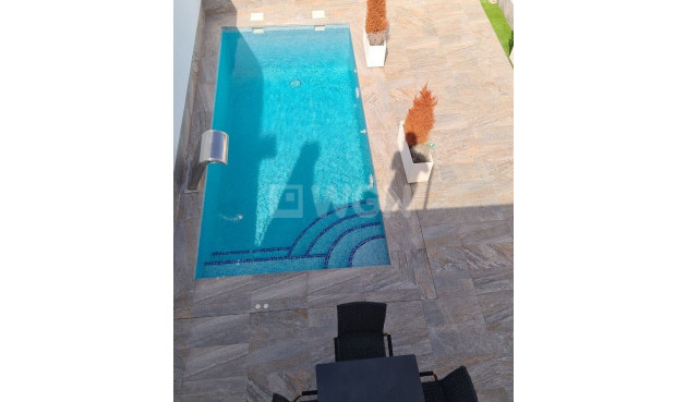 Nowy budynek - Kamienica - Avileses