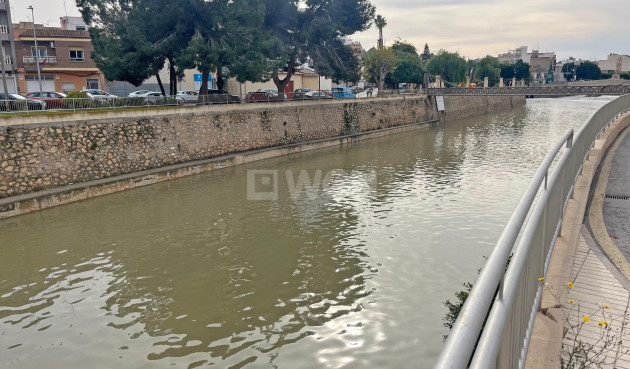 Odsprzedaż - Mieszkanie w bloku - Formentera del Segura - Palacios