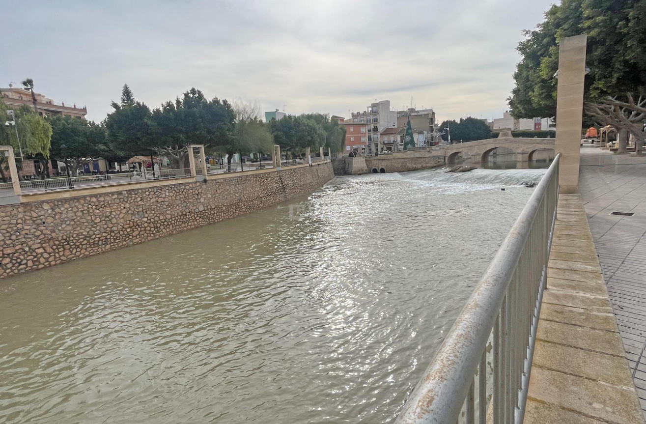 Odsprzedaż - Mieszkanie w bloku - Formentera del Segura - Palacios