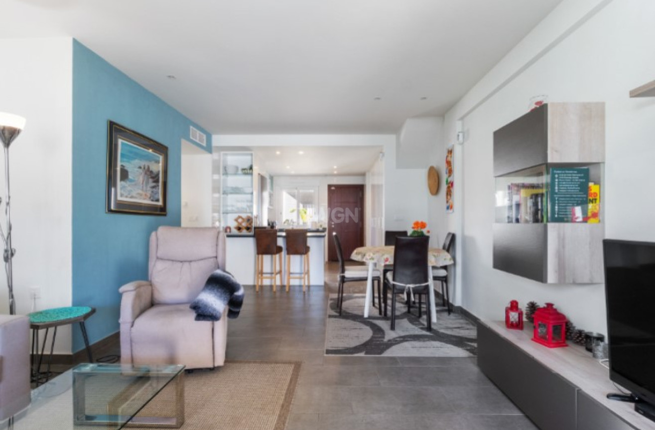 Odsprzedaż - Mieszkanie w bloku - Torrevieja - Costa Blanca