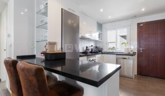 Odsprzedaż - Mieszkanie w bloku - Torrevieja - Costa Blanca