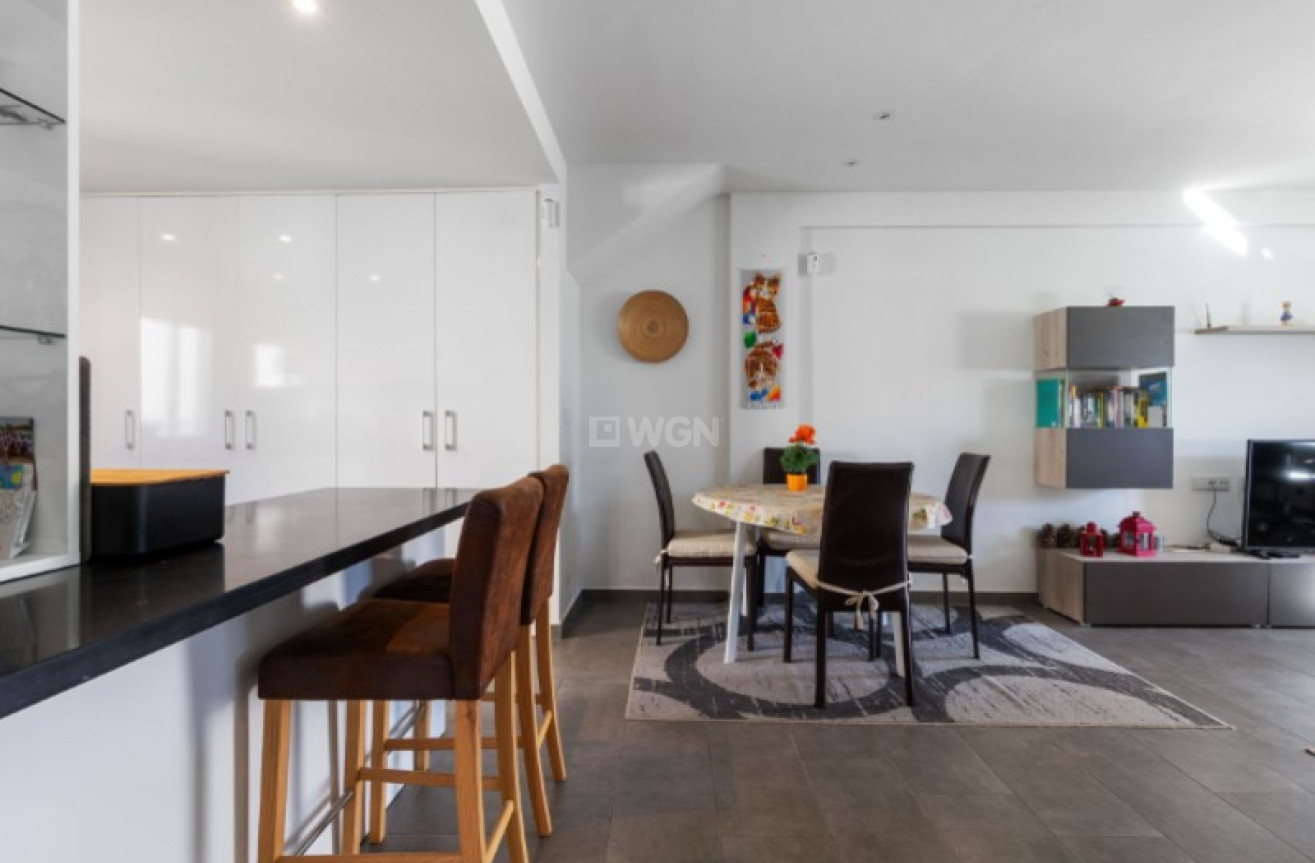 Odsprzedaż - Mieszkanie w bloku - Torrevieja - Costa Blanca