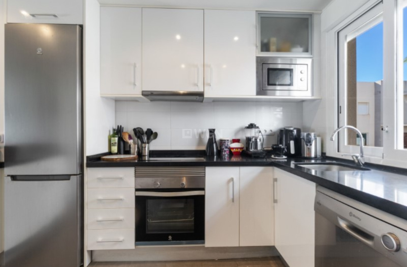 Odsprzedaż - Mieszkanie w bloku - Torrevieja - Costa Blanca