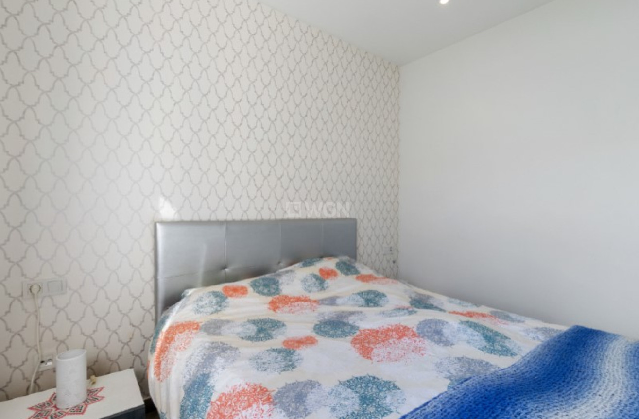 Odsprzedaż - Mieszkanie w bloku - Torrevieja - Costa Blanca