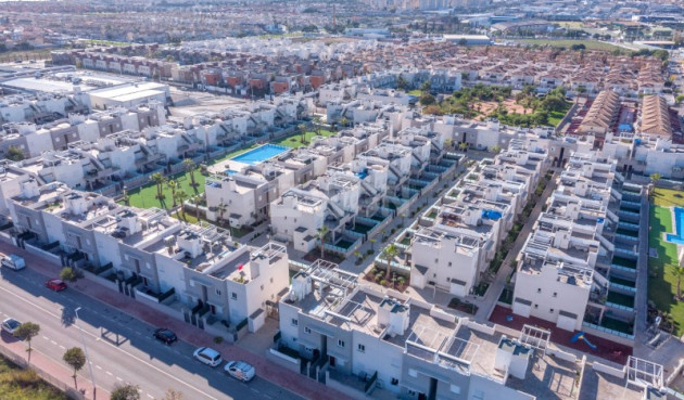 Odsprzedaż - Mieszkanie w bloku - Torrevieja - Costa Blanca