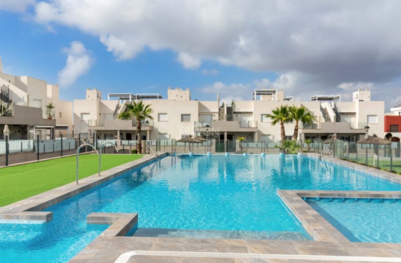 Odsprzedaż - Mieszkanie w bloku - Torrevieja - Costa Blanca