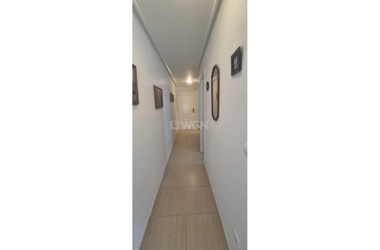 Odsprzedaż - Mieszkanie w bloku - Torrevieja - La Mata Pueblo