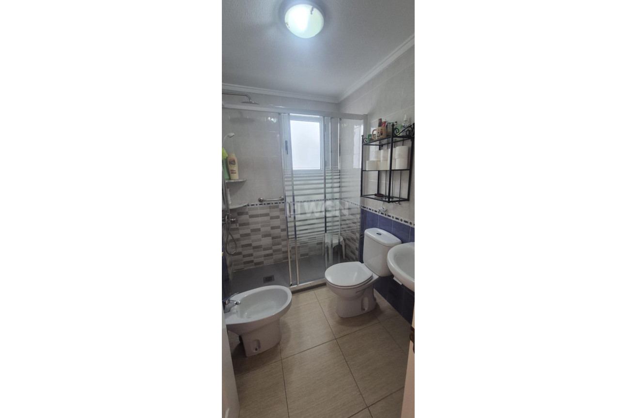Odsprzedaż - Mieszkanie w bloku - Torrevieja - La Mata Pueblo