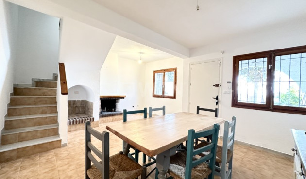 Odsprzedaż - Kamienica - Torrevieja - Costa Blanca