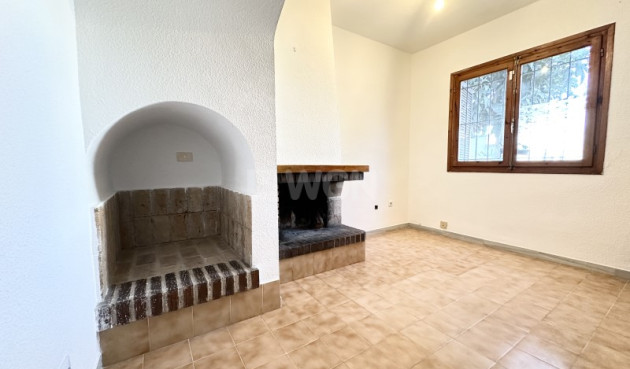 Odsprzedaż - Kamienica - Torrevieja - Costa Blanca