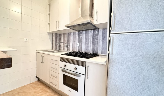 Odsprzedaż - Kamienica - Torrevieja - Costa Blanca