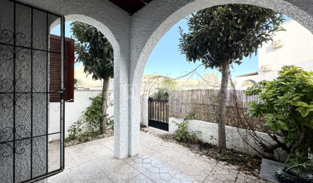 Odsprzedaż - Kamienica - Torrevieja - Costa Blanca