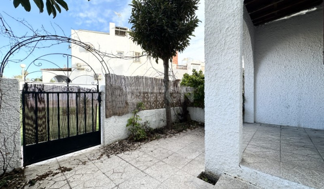 Odsprzedaż - Kamienica - Torrevieja - Costa Blanca