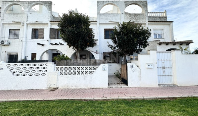 Odsprzedaż - Kamienica - Torrevieja - Costa Blanca