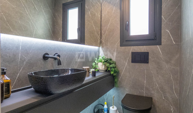 Odsprzedaż - Mieszkanie w bloku - Guardamar del Segura - Costa Blanca