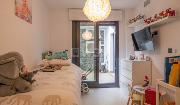 Odsprzedaż - Mieszkanie w bloku - Guardamar del Segura - Costa Blanca