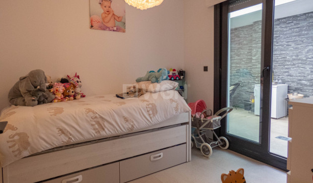 Odsprzedaż - Mieszkanie w bloku - Guardamar del Segura - Costa Blanca