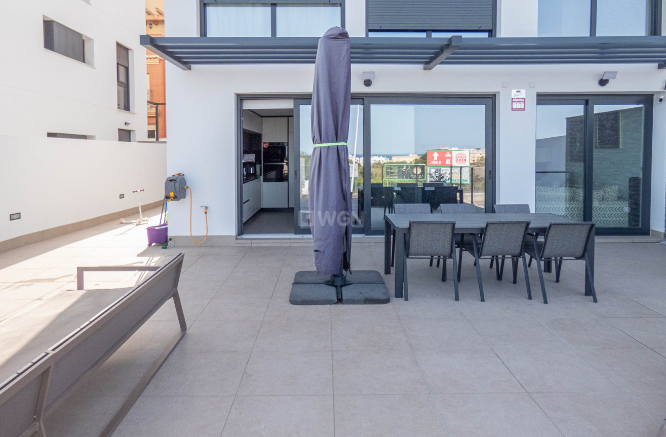 Odsprzedaż - Mieszkanie w bloku - Guardamar del Segura - Costa Blanca