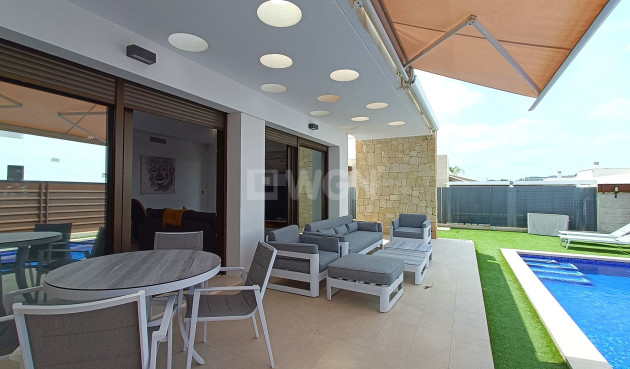 Odsprzedaż - Villa - Vistabella Golf Entre Naranjos - Inland