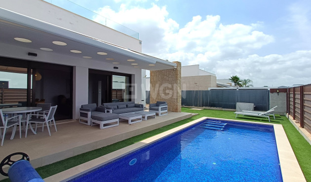 Odsprzedaż - Villa - Vistabella Golf Entre Naranjos - Inland