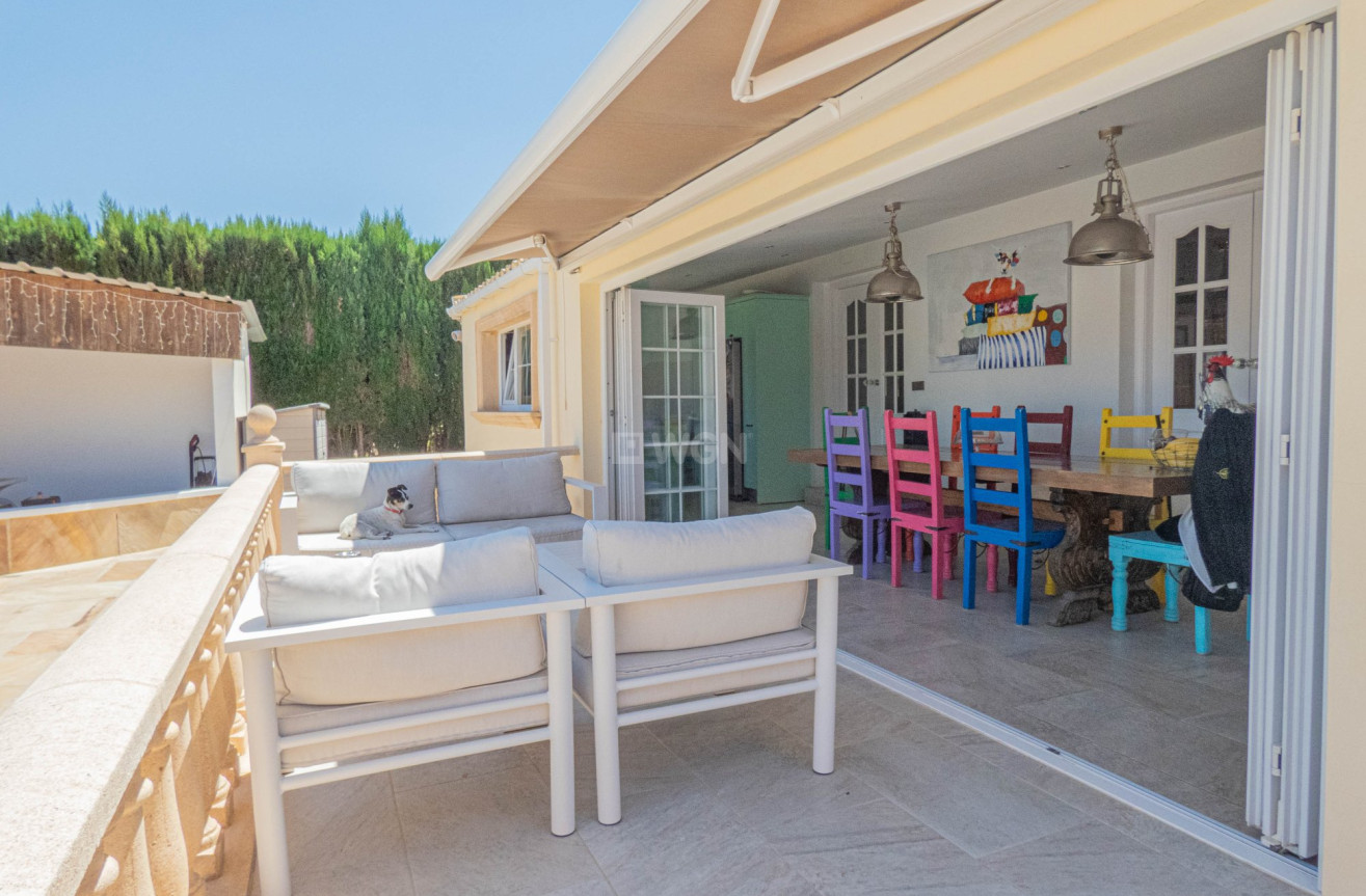 Odsprzedaż - Villa - Heredades - Costa Blanca