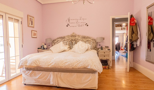 Odsprzedaż - Villa - Heredades - Costa Blanca