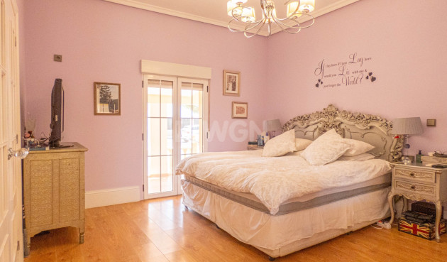 Odsprzedaż - Villa - Heredades - Costa Blanca