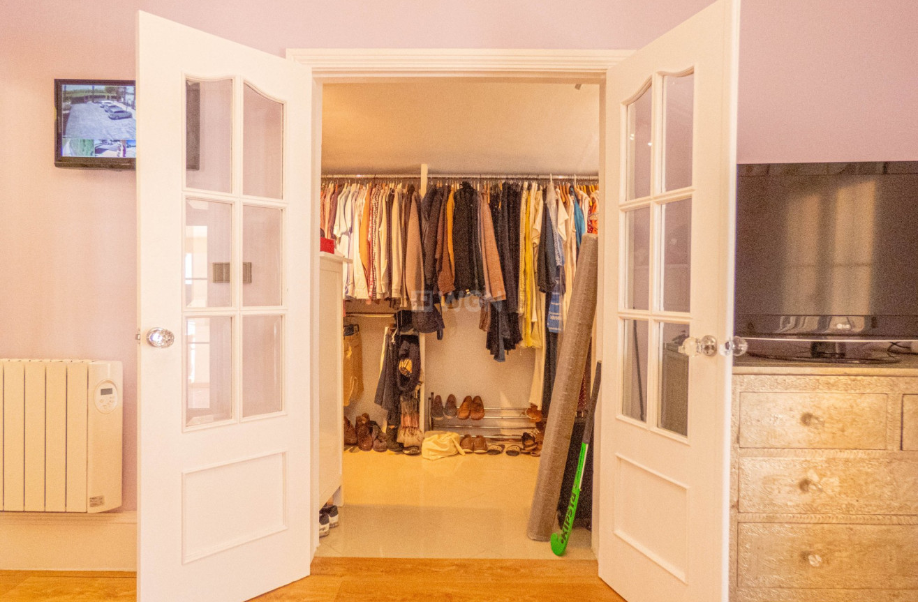 Odsprzedaż - Villa - Heredades - Costa Blanca