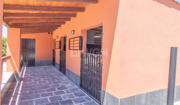 Odsprzedaż - Villa - Heredades - Costa Blanca