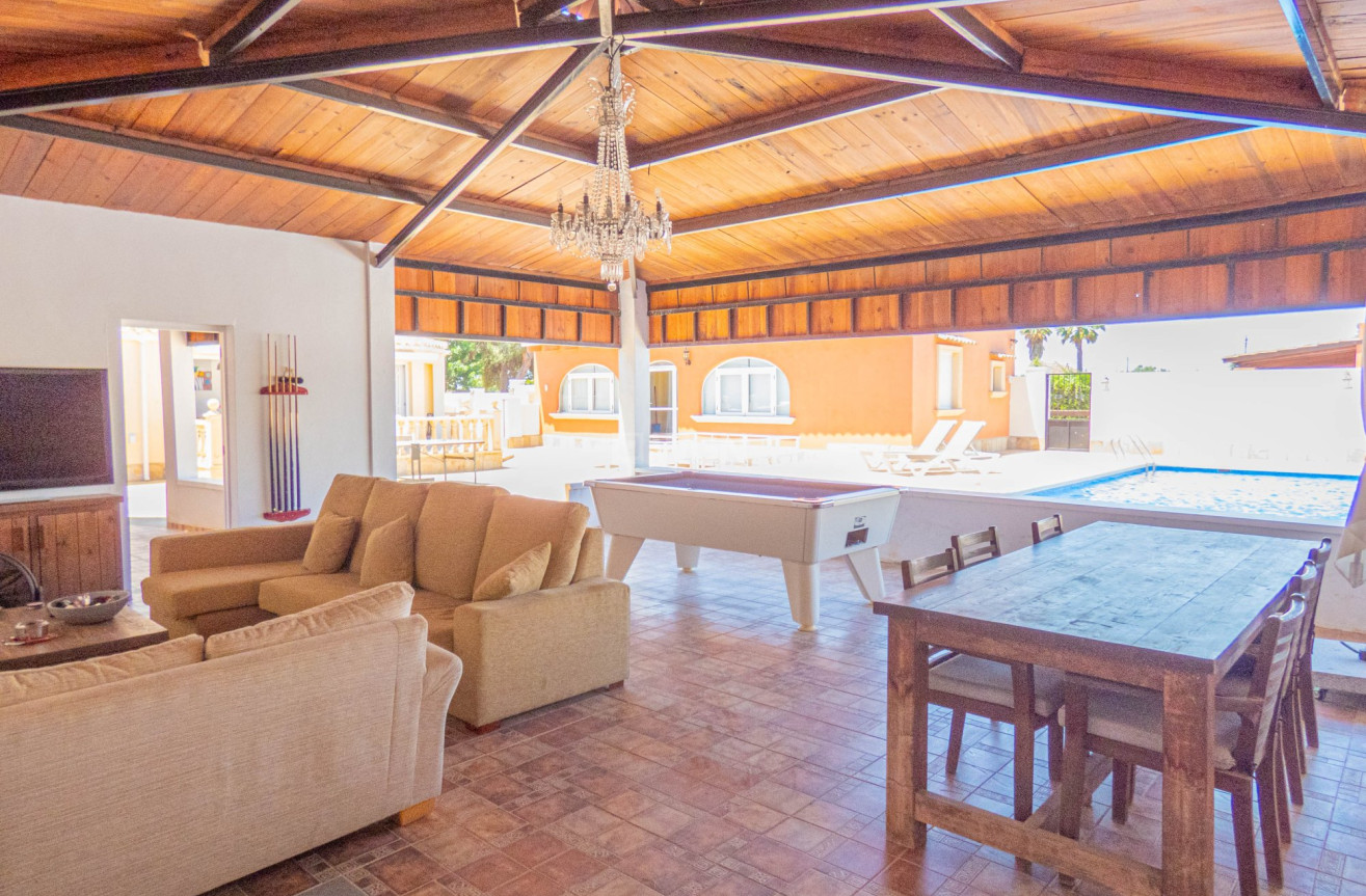 Odsprzedaż - Villa - Heredades - Costa Blanca