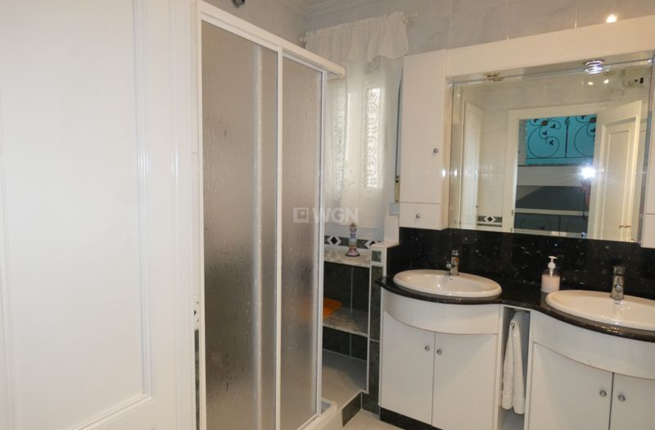 Odsprzedaż - Villa - Almoradí - Inland