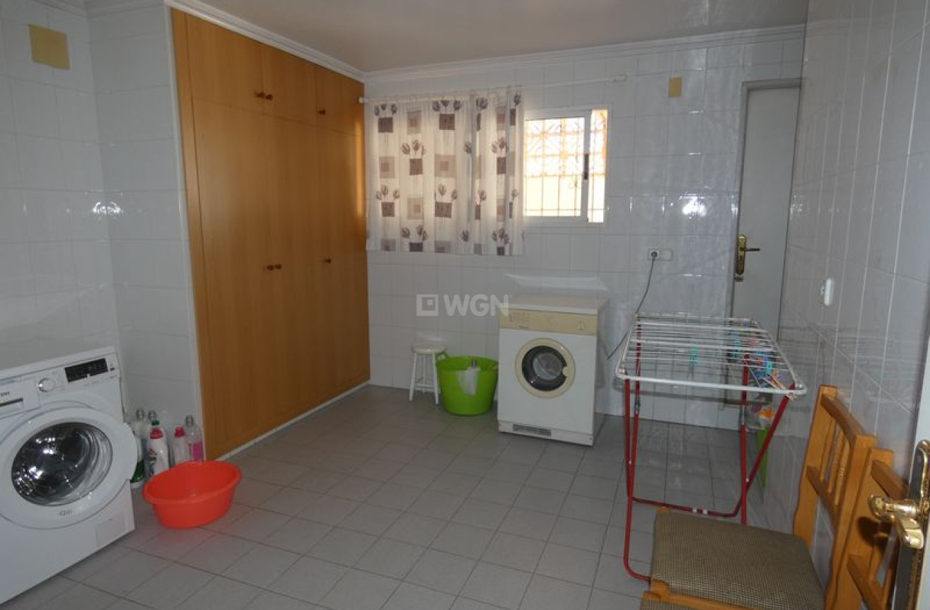 Odsprzedaż - Villa - Almoradí - Inland