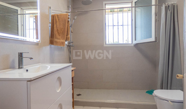 Odsprzedaż - Villa - San Miguel de Salinas - Inland