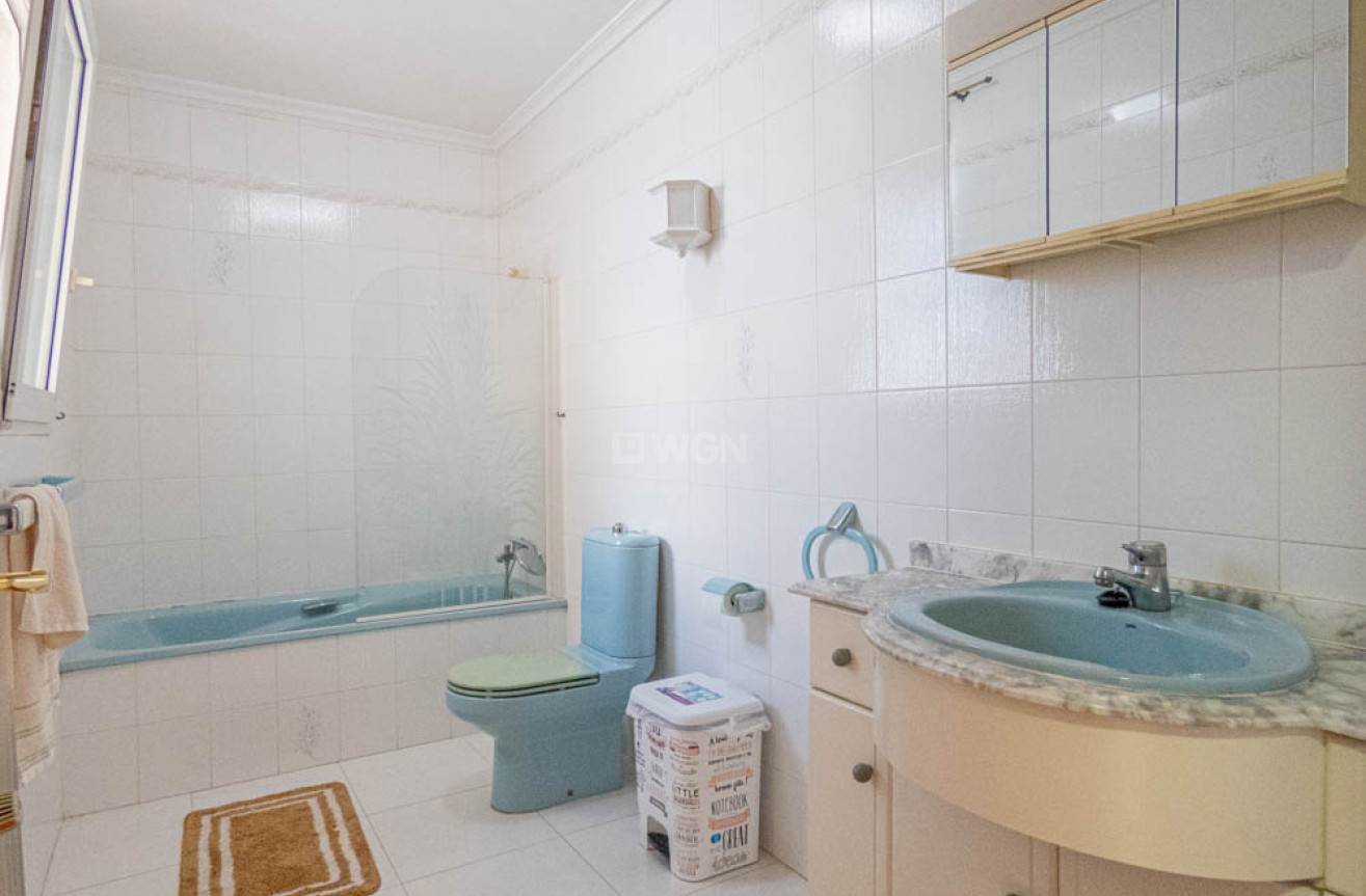 Odsprzedaż - Villa - San Miguel de Salinas - Inland