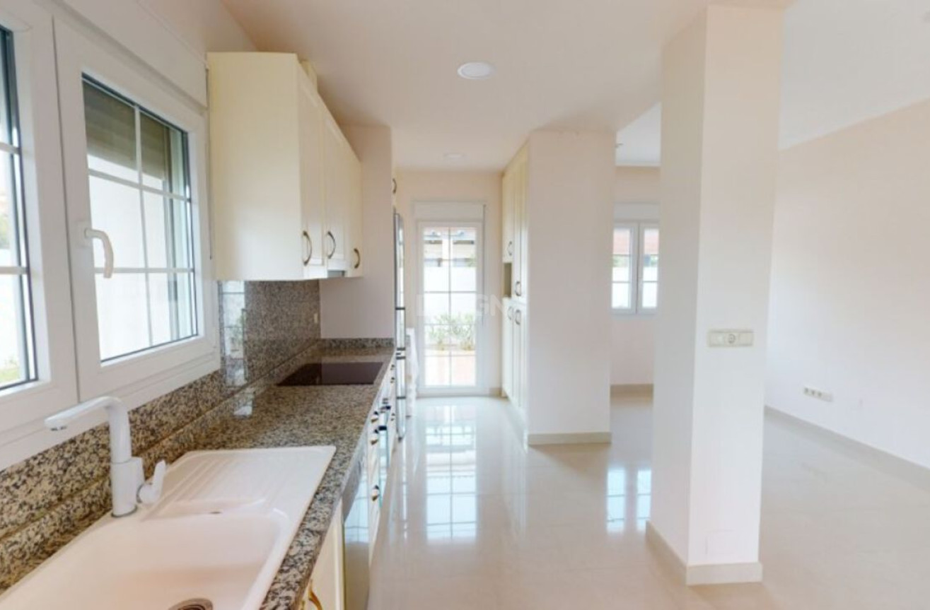 Resale - Villa - Cabo Roig - Costa Blanca