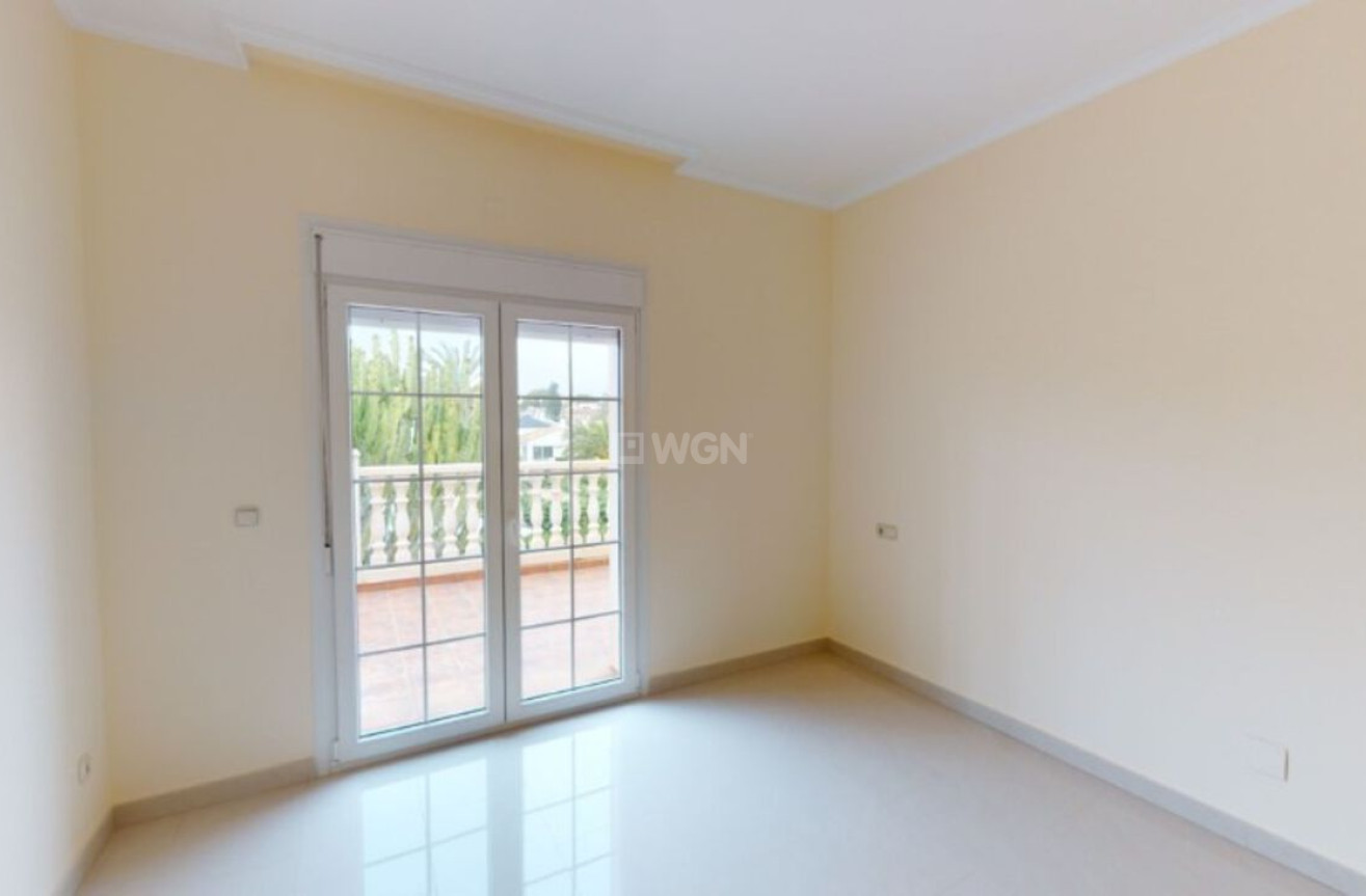 Resale - Villa - Cabo Roig - Costa Blanca