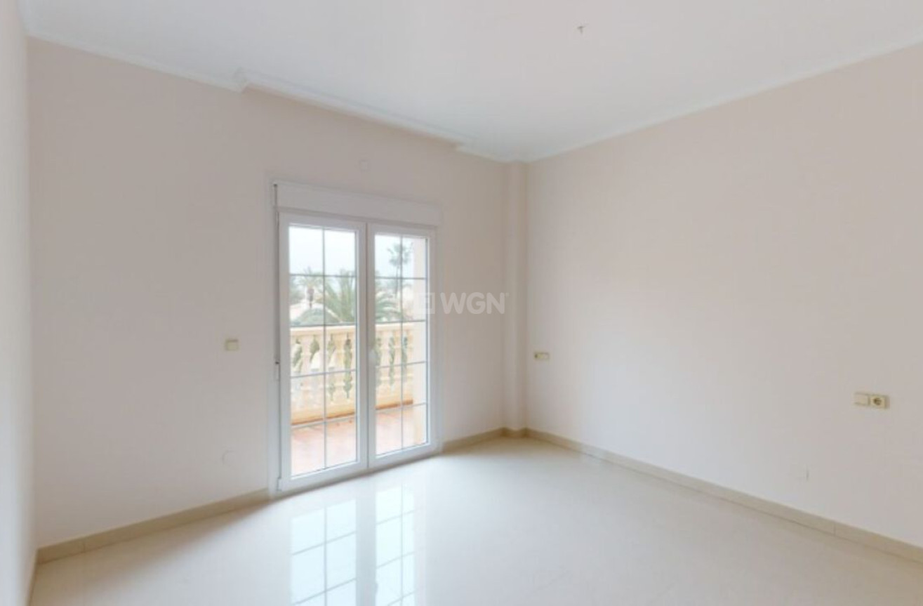 Resale - Villa - Cabo Roig - Costa Blanca