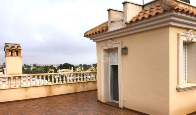 Resale - Villa - Cabo Roig - Costa Blanca