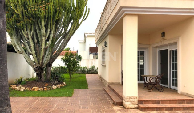 Resale - Villa - Cabo Roig - Costa Blanca