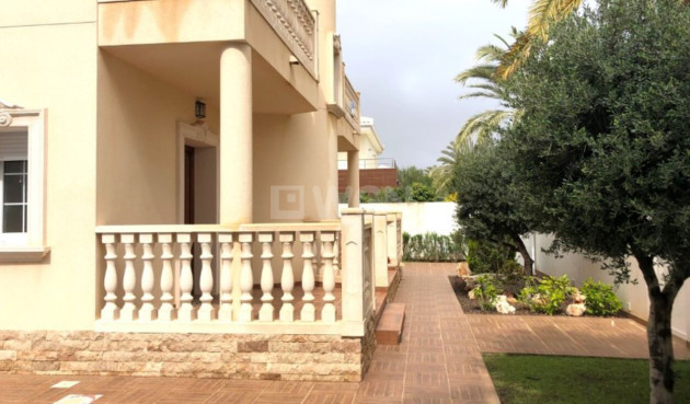 Resale - Villa - Cabo Roig - Costa Blanca