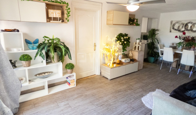 Odsprzedaż - Villa - Playa Flamenca - Costa Blanca