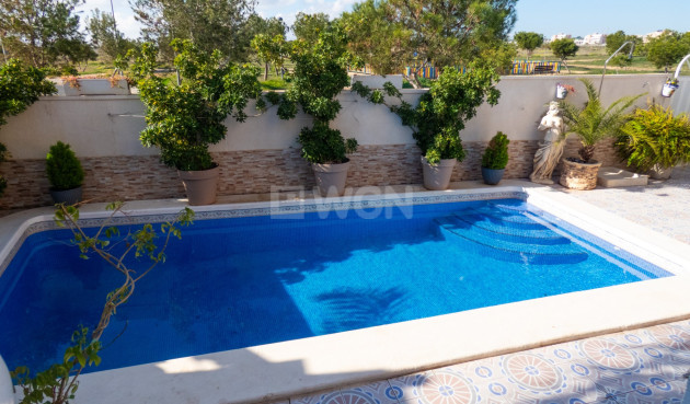 Odsprzedaż - Villa - Playa Flamenca - Costa Blanca