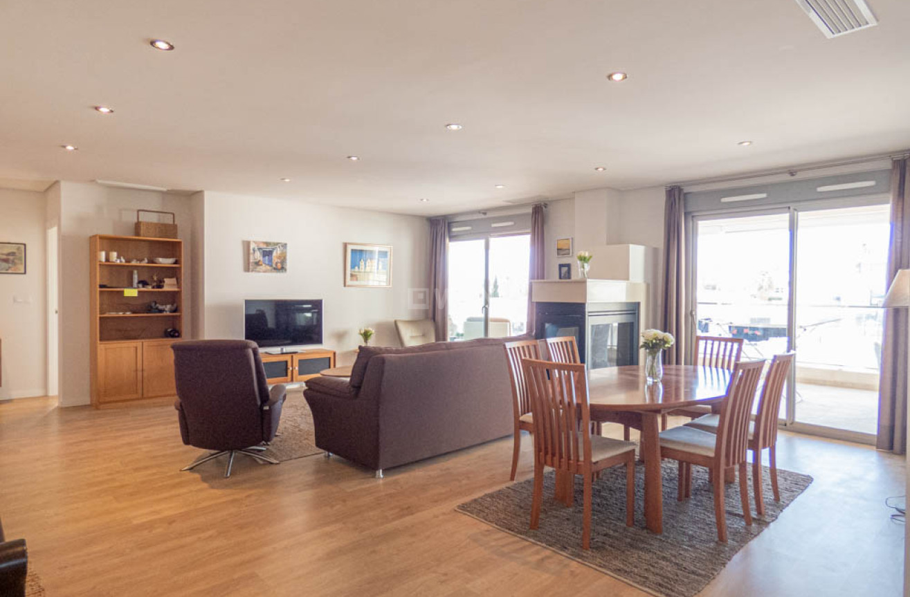 Odsprzedaż - Mieszkanie w bloku - Los Dolses - Inland