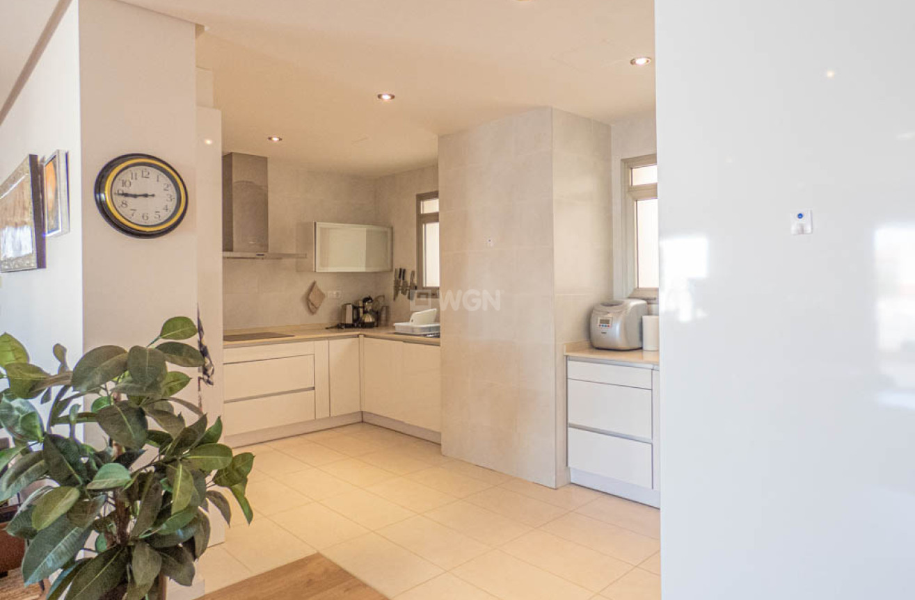 Odsprzedaż - Mieszkanie w bloku - Los Dolses - Inland