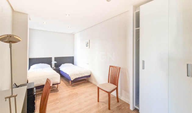 Odsprzedaż - Mieszkanie w bloku - Los Dolses - Inland